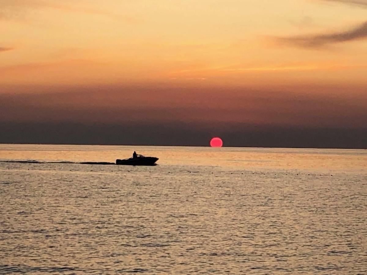 Shimunelka Peroj Buitenkant foto