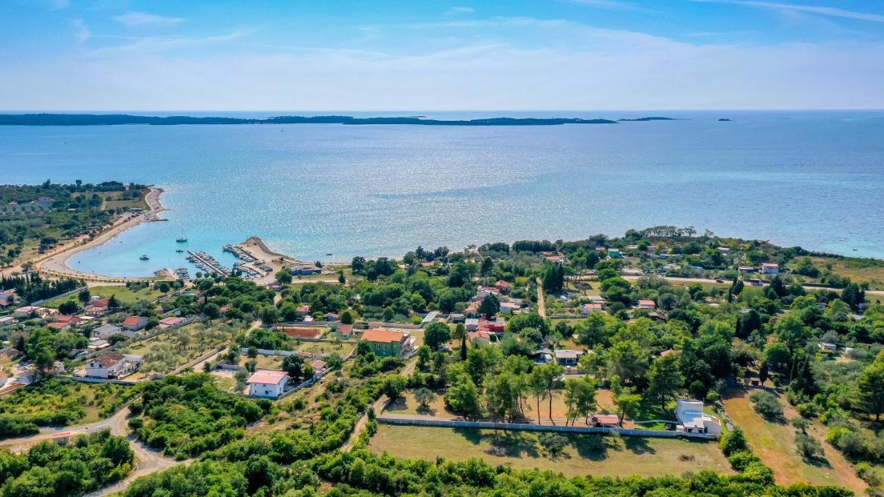 Shimunelka Peroj Buitenkant foto